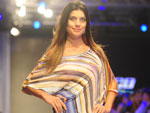 Atriz Joana Balaguer desfilou peas ao estilo praiano para a Trpico