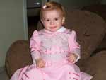 Viviana da Silva Lopes: "Foto da minha filha Sophia da Silva Lopes vestida de prendinha. Ela tem 1 ano e 3 meses"