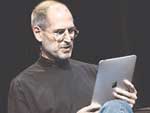 Na verso impressa do americano The New York Times: &quot;Visionrio da Apple redefiniu a era digital&quot;
