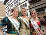 Blumenauenses festejam a chegada da Oktober nas ruas da cidade