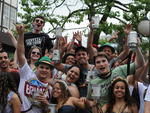 Desfile com um grande pblico da Oktoberfest 2011 na rua XV de Novembro