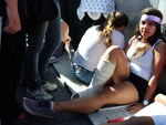 Nem o p quebrado fez Larissa Antunes, 15 anos, desistir de ver seu dolo