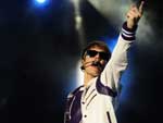 Descoberto e produzido pelo cantor Usher, Justin Bieber se tornou um fenmeno e levou fs s lgrimas no ltimo show da turn My World no Brasil, feito em Porto Alegre