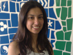 Brenda Biegelmeyer, 17 anos, estudante do 3 ano do Ensino Mdio:  &quot;Minhas irms estudam Medicina e me ensinaram que ser mdico  muito mais do que tratar dos problemas fsicos. Ser mdico  ser capaz de cuidar do corpo e da alma. O sofrimento da minha v e a dificuldade dos mdicos em cur-la, me fizeram querer ajudar as pessoas e amenizar sua dor. Contribuir para que as pessoas tenham uma vida melhor  a minha meta&quot;.