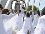 Altar Monumento tamb�m recebeu apresenta��es de fi�is