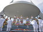 Altar Monumento tamb�m recebeu apresenta��es de fi�is
