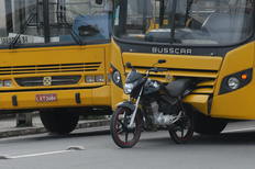 O motociclista não se machucou - Lucio Sassi / Agencia RBS
