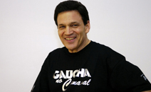 (Luiz Armando Vaz) (Luiz Armando Vaz)