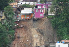 Desmoronamento no Morro da Mariquinha - Breno Maestri