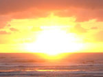 O reprter Cid Martins registrou o nascer do sol em Capo da Canoa, s 6h25min.
