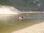 A lagoinha com gua tranquila e quente 