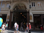 Patrimnio histrico do municpio, o prdio entre a Rua dos Andradas e a Rua Jos Montaury inaugurado em 1936 foi revitalizado e ampliado para ganhar novos estabelecimentos a partir de maro