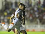 Foto da partida entre Atltico de Ibirama e Joinville 