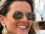Praia de Jurer Internacional neste domingo amanheceu com o sol entre as nuvens. Graziella Ranno no quis ficar em casa. Cliente assdua das areias de Jurer Internacional, foi conferir a praia neste domingo.