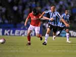 Jo�o Paulo e Marquinhos disputaram o meio-campo do Gre-Nal 390