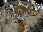 Imperatriz chamou a ateno na primeira noite de Carnaval no Rio