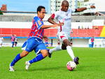 Lance de jogo da partida entre Marclio Dias e Atltico de Ibirama