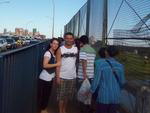 Ponte da Amizade, Brasil/Paraguai - Patrick e Viviane da Rocha, de Itaja, em outubro de 2011