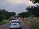 Combio de uma das equipes da Polcia Civil a caminho para incio da ao que investiga quadrilha que atuava na Regio Metropolitana e no Litoral.