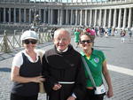 Vaticano, Itlia - Soeli Tomasi Rosa e Elenita lazarrin, de Balnerio de Piarras, em junho de 2010