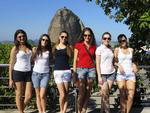 Rio de Janeiro - Greyce Francisca, Aline Azevedo, Mayara Francisca, Josiane Roncaglio, Carla Carlini e Andressa Frutuoso, de Blumenau, em setembro de 2011