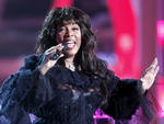 Depois de emplacar nas pistas de dana na dcada de 70, Donna Summer conquistou o ttulo de Rainha da Disco Music e suas msicas j integraram trilhas sonoras de filmes