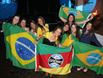 Torcedores, inclusive gachos, fazem a festa em Londres com as conquistas do Brasil.