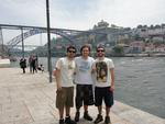 Porto, Portugal - Fernando Bechtold, Guilherme Trevisol e Ricardo Alexandre Malheiro, de Blumenau, em maio de 2012