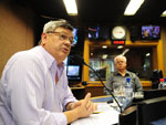 Com crticas aos governos Federal e Estadual, o candidato Jocelin Azambuja (PSL) reforou a sua proposta de federalizar o salrio dos professores.