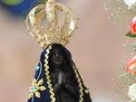Procisso no Rio Itaja-Au marca as comemoraes do dia de Nossa Senhora Aparecida em Blumenau