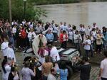 Procisso no Rio Itaja-Au marca as comemoraes do dia de Nossa Senhora Aparecida em Blumenau