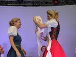 Comisso julgadora escolheu as trs jovens que iro representar a 30 edio da festa. Shirlene Reichert  a nova Rainha da festa, Cntia Daniela Galz  a 1 Princesa e Bruna Daniela Eyroff a 2 Princesa