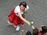 Com olhar inusitado, fotografias relevam detalhes do desfile da Oktoberfest no Centro de Blumenau