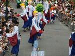 Com olhar inusitado, fotografias relevam detalhes do desfile da Oktoberfest no Centro de Blumenau