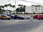 De segunda  sexta feira, a rua das Palmeiras  fechada para o trnsito de carros a partir das 17h, normalizando o fluxo na Rua Itaja, pois o semforo na Rua XV  desativado no cruzamento.
