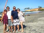 Praia de Lagoinha, Cear� - Josiana, Mois�s e Leoni Feler, de Blumenau, e M�rcio Bastos, de Itaja�, em setembro de 2012