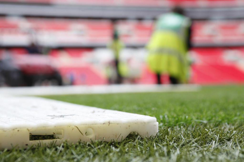 Arena começa a ganhar detalhes azuis