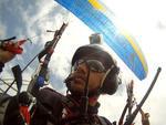 Janeiro: Santa estreia o projeto Reprter Voador. Durante os meses de janeiro e fevereiro, o reprter-fotogrfico Patrick Rodrigues sobrevoa as praias do Litoral Norte catarinense de parapente, registrando as belezas da regio das alturas. Em dezembro, o projeto  ganhador do Prmio RBS de Jornalismo