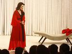 Outubro: Beth Goulart interpreta Clarice Lispector no Teatro Carlos Gomes, em Blumenau, com a pea Simplesmente Eu, Clarice Lispector. O espetculo, que teve estreia nacional em julho de 2009,  aclamado pela crtica, tanto pela atuao quanto pela construo da narrativa. Alm de atuar, a atriz assinou a direo e a adaptao do roteiro do espetculo, tornando a obra verdadeira e autoral