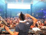 Apl de Ap (Black Eyed Pies) nas pickups da Arena Jurer, onde vai acontecer o Reveillon Premiere