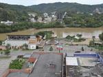 Segunda-feira: Ligao entre as ruas Alwin Schrader e Paraguai   anunciada como terceira hiptese para a Ponte do Centro, em Blumenau. Prefeitura pretende bater o martelo sobre o local que receber a estrutura no ms que vem