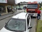Tera-feira: Adolescente de 15 anos  atropelada sobre a faixa de segurana no Bairro da Velha, em Blumenau