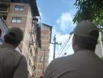 Prdio residencial foi evacuado para combate s chamas