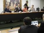Quarta-feira: Dcio Lima  eleito presidente da Comisso de Constituio e Justia da Cmara dos Deputados. Na diviso de cargos, a funo pertence ao PT e Dcio foi indicado por unanimidade pelo partido