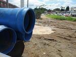 Segunda-feira: Samae faz ligao improvisada para atender a demanda da falta de gua na regio Norte de Blumenau causada pelo rompimento da adutora na BR-470