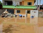 Quinta-feira:  Estragos da chuva no Bairro Nova Esperana, em Balnerio Cambori