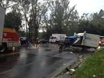 Quarta-feira: Motorista fica gravemente ferido em acidente envolvendo dois caminhes na BR-470, em Ibirama
