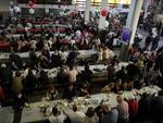 Domingo: Fiis celebram na Festa do Divino, na Catedral So Paulo Apstolo, no Centro de Blumenau