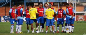 (Alceu Atherino/Ava� FC)