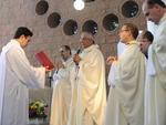 Fiis celebram a data com a missa na Catedral So Paulo Apstolo e tambm se renem nas ruas da cidade